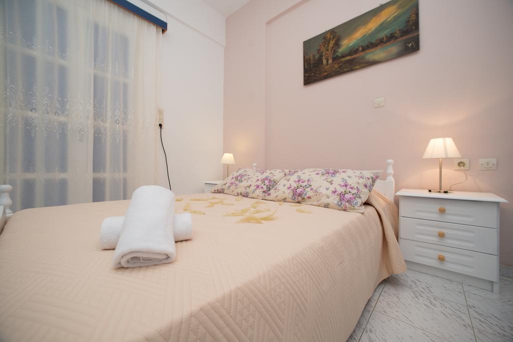 Bella Sant Aparthotel Περίσσα Εξωτερικό φωτογραφία