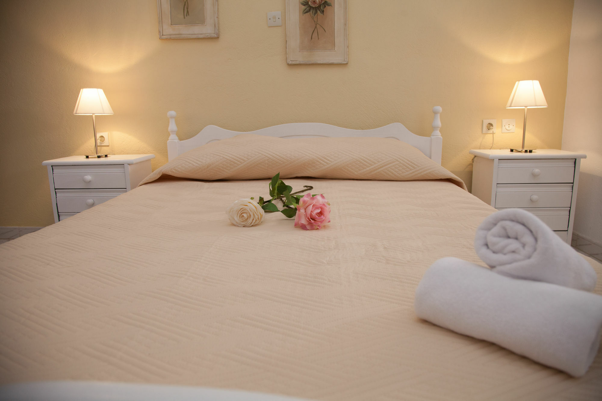 Bella Sant Aparthotel Περίσσα Εξωτερικό φωτογραφία