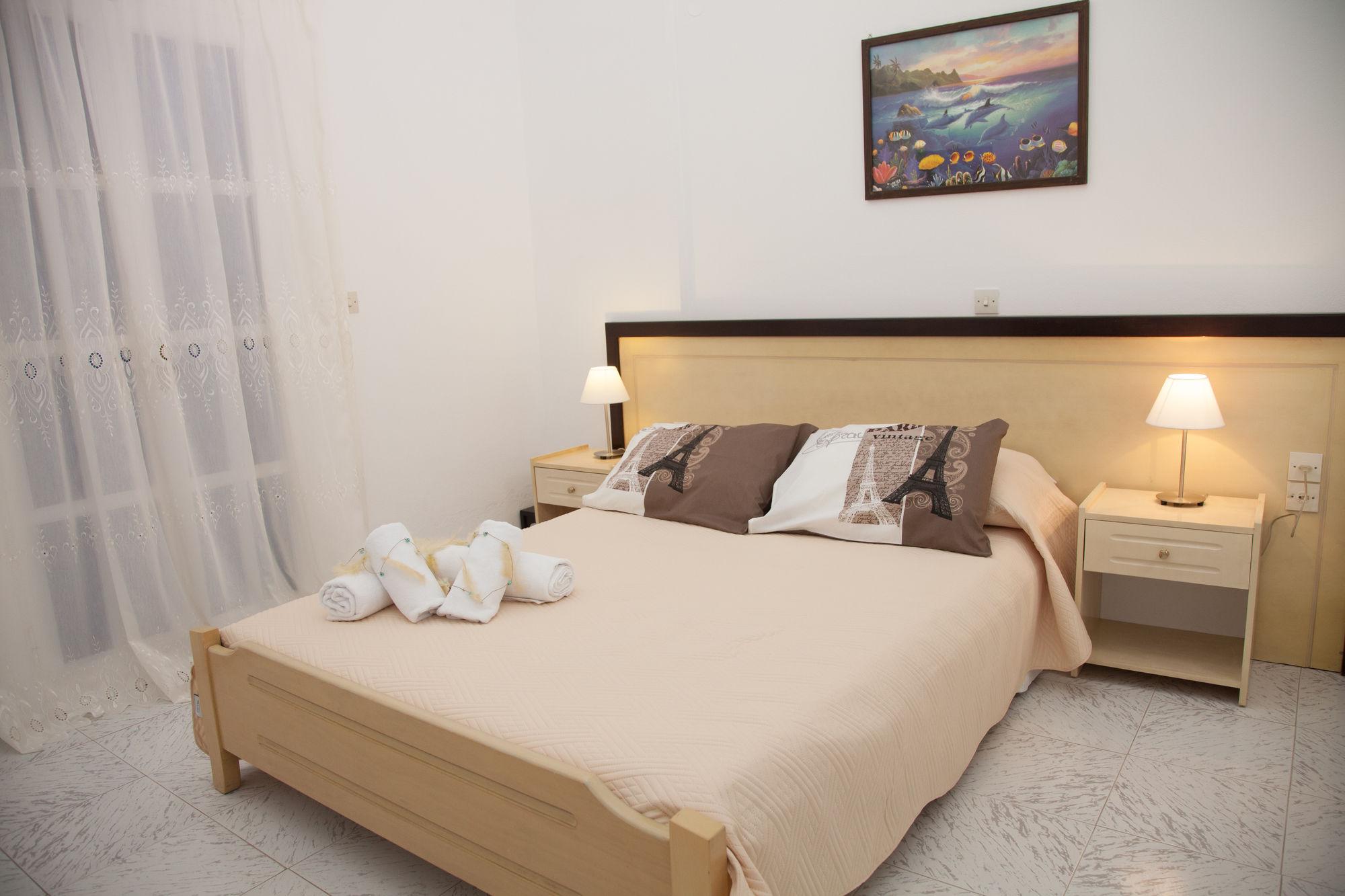 Bella Sant Aparthotel Περίσσα Εξωτερικό φωτογραφία
